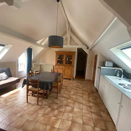 Le Pre Fleuri לינה וארוחת בוקר Curlu